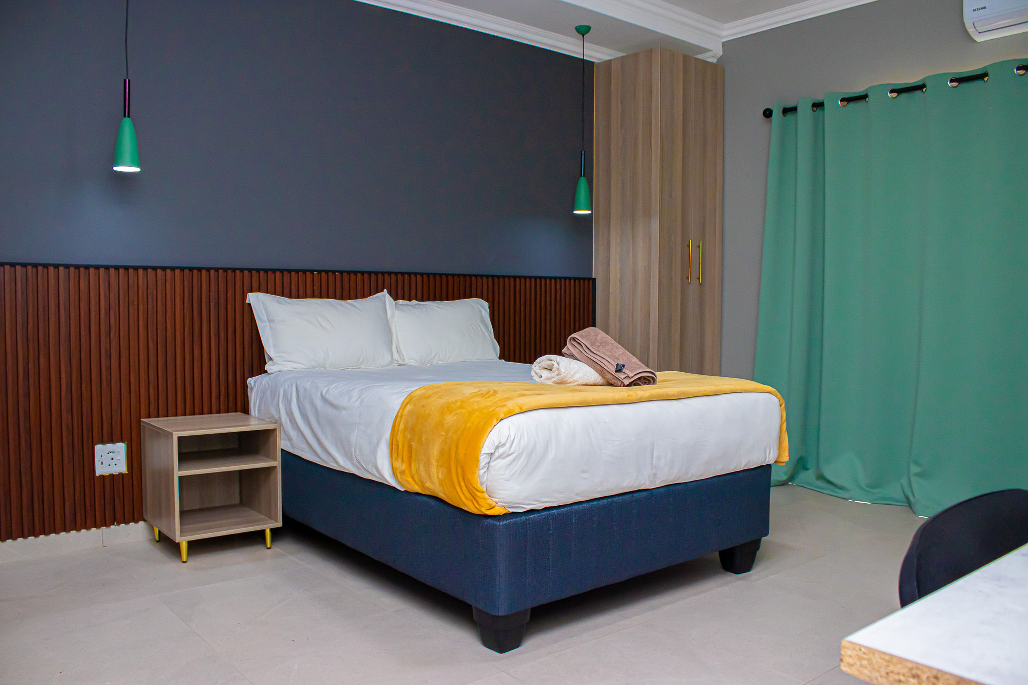 Room 8 Image